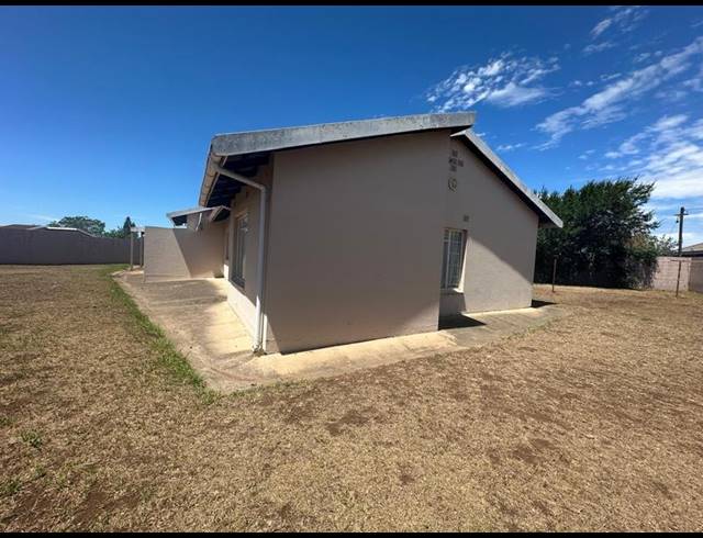 4 BEDROOM HOUSE FOR SALE IN SOUTHRIDGE PARK